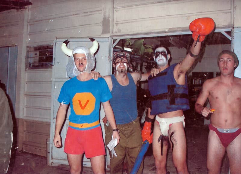 חיים עם חברים - HP_050644_23