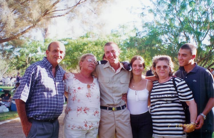 חיים עם חברים - HP_050644_33