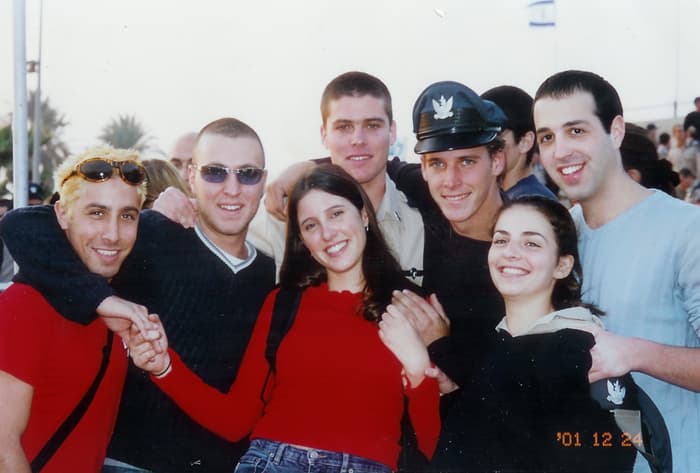 חיים עם חברים - HP_050645_31